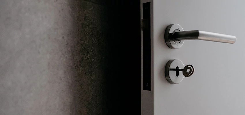 Front Door Handle Repair And Installation in San Diego Country Estates, CA